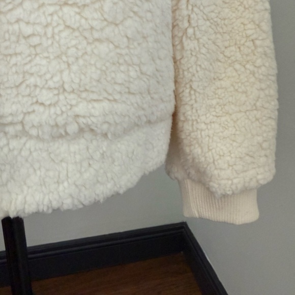 NWT - Ugg Annalise Teddy Jacket in White/Cream - Picture 4 of 13